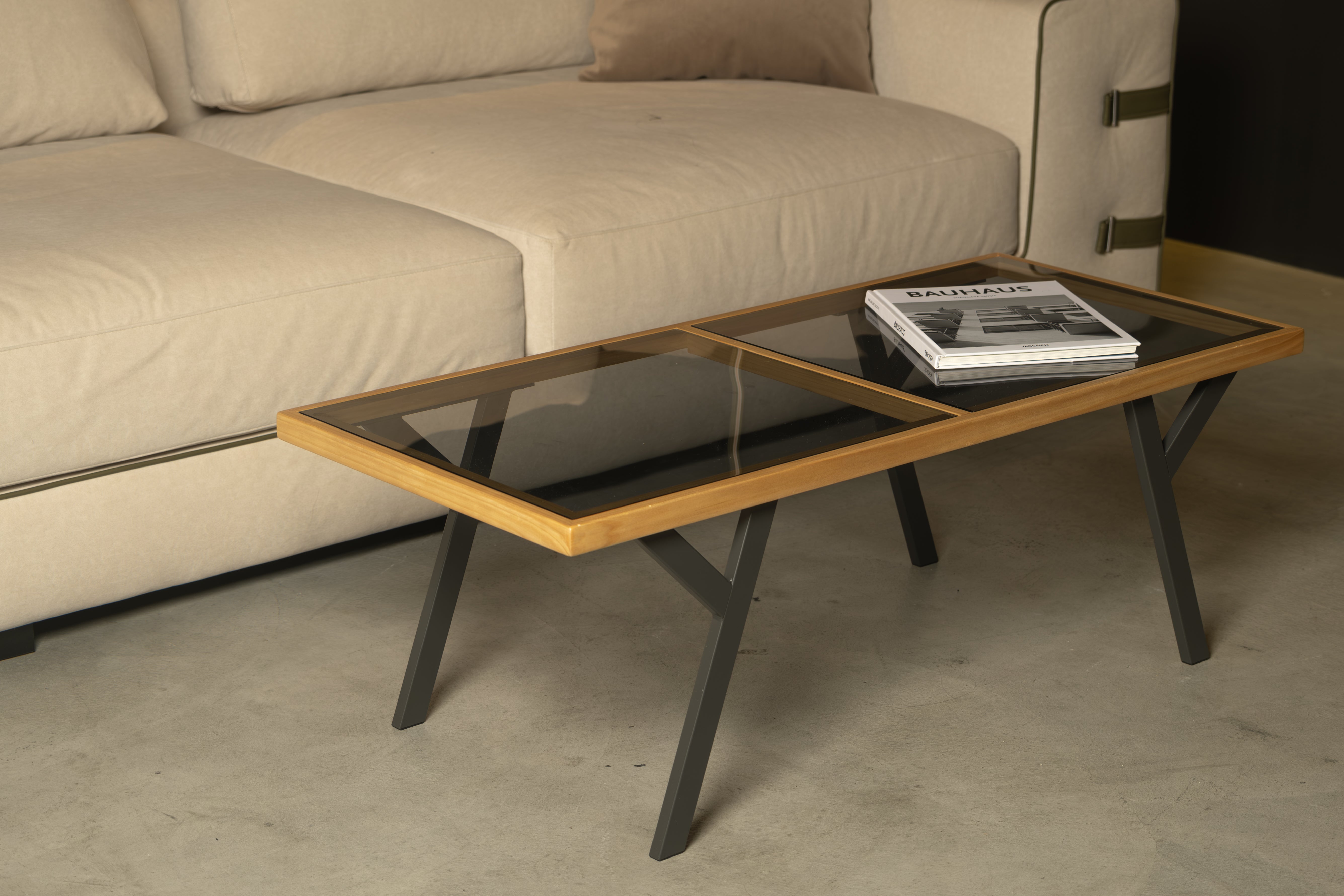 ENTROVA Coat Stand