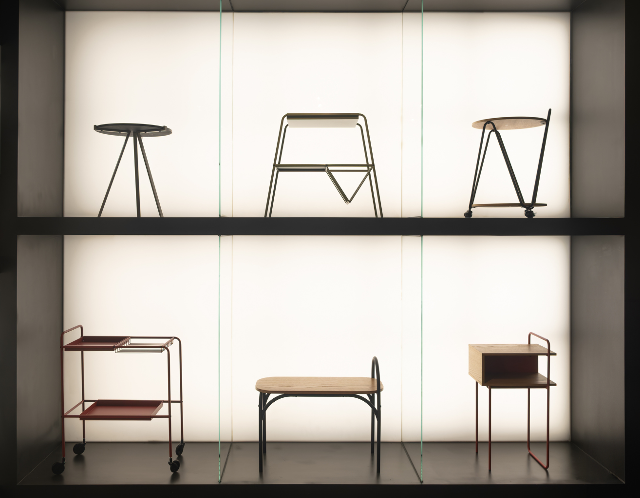 ENTROVA Coat Stand